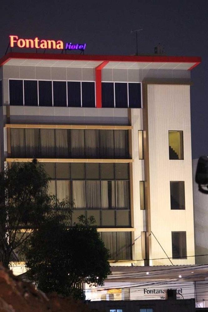 Fontana Hotel Jakarta Exterior foto