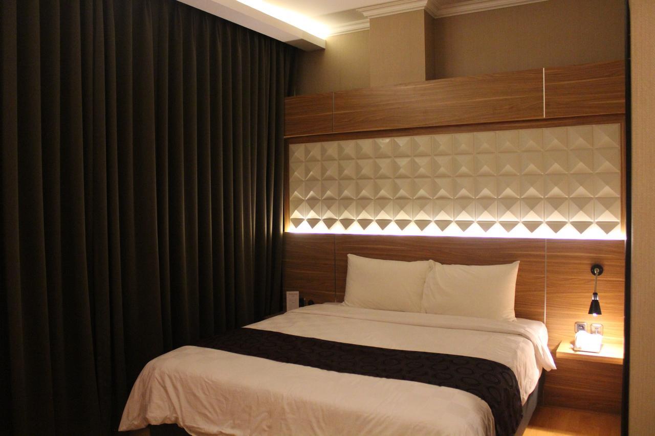 Fontana Hotel Jakarta Exterior foto