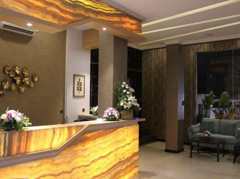 Fontana Hotel Jakarta Exterior foto